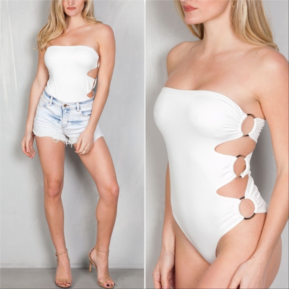 SWIMSUIT SALE - WHITE O-RING One Piece BODYSUIT - Picture 2 of 4